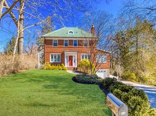 32 Soulice Pl, New Rochelle, NY 10804