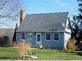 7 Apple Ln, Moodus, CT 06469