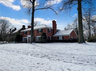 22250 Parnell Rd, Shaker Heights, OH 44122