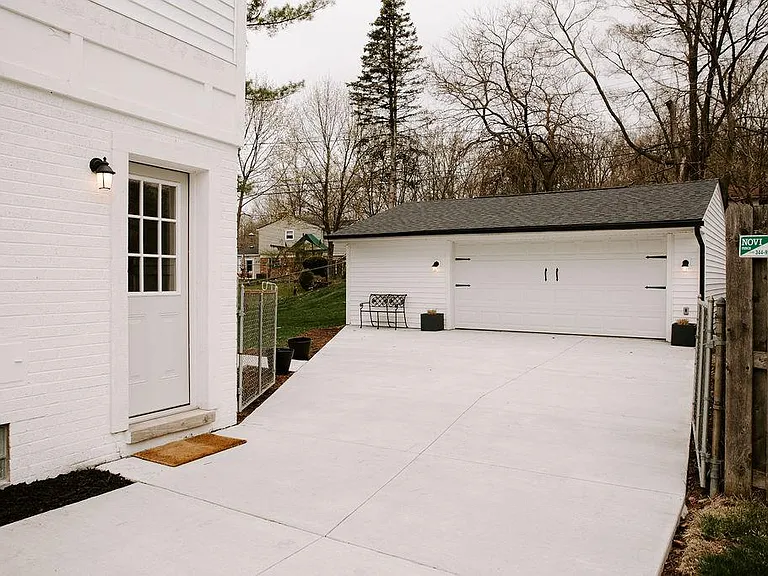 973 Allen Dr — Photo 35