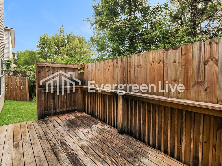 4622 Smithfield Ln — Photo 12