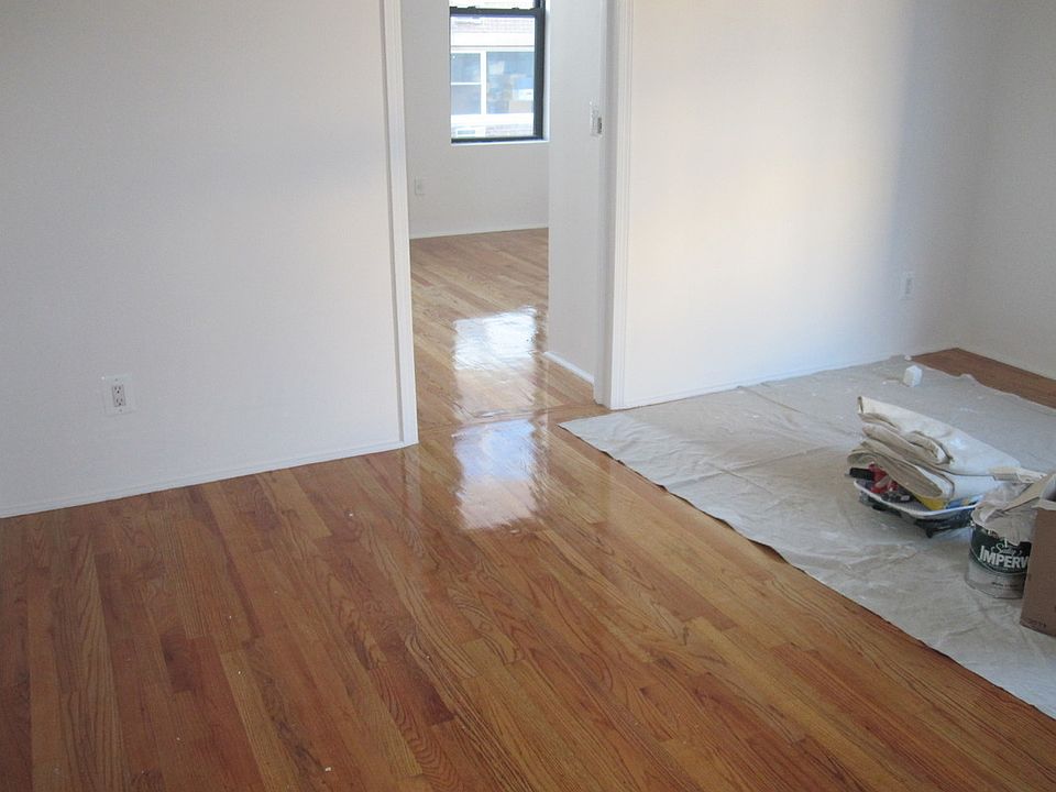 2nd image of 348 E 15th St APT 023