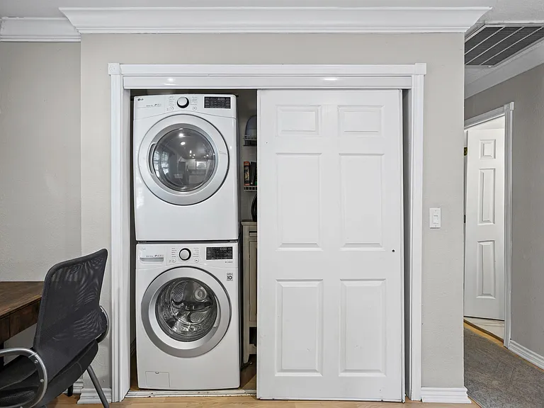 1137 Richardine Ave — Photo 4