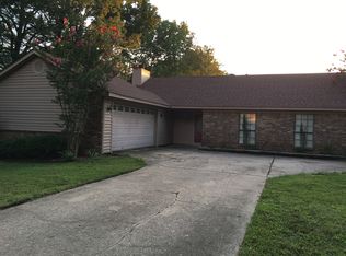 2501 Carywood Dr, Bryant, AR 72022