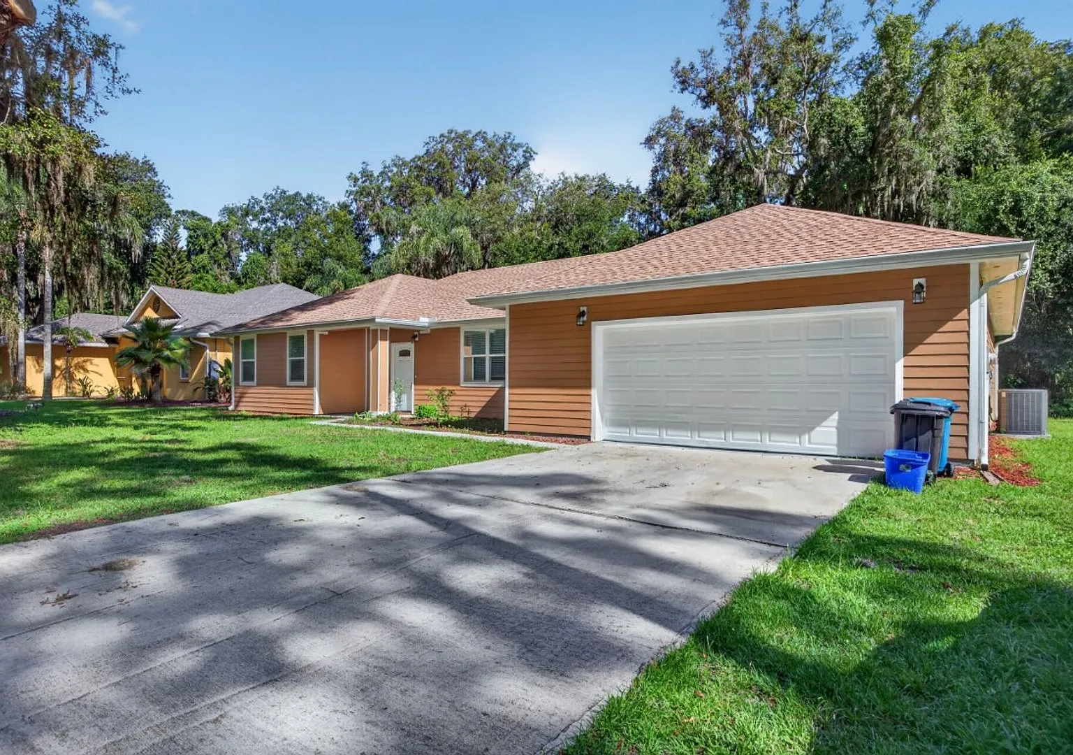 St Johns County Home on 1/3 Acre — Photo 4