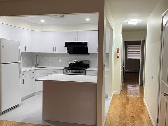 3rd image of 4322 213th St Floor 3