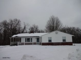1202 Wall St, Saxton, PA 16678