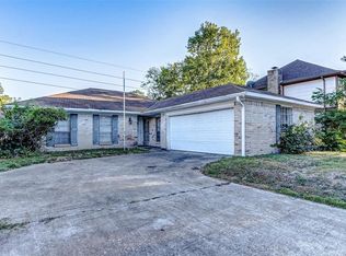 6807 Falling Waters Dr, Spring, TX 77379