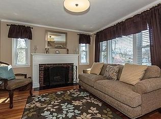 5 Baker St, West Roxbury, MA 02132