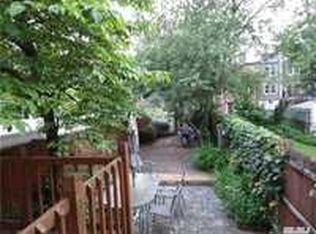 6932 Fresh Meadow Ln, Fresh Meadows, NY 11365