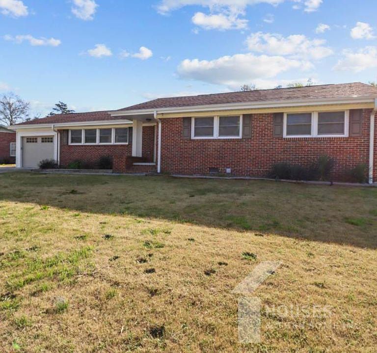 1st image of 12 Timberlake Dr