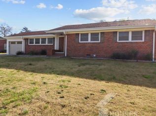 12 Timberlake Dr, Greenville, SC 29615