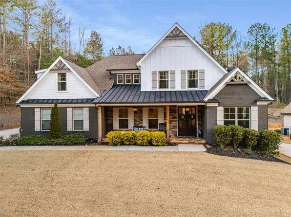 811 Walnut River Trl, Hoschton, GA 30548