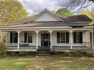 211 Clifton St, Camden, AL 36726