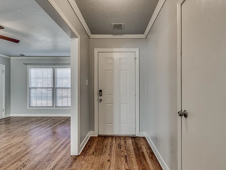 Entry way