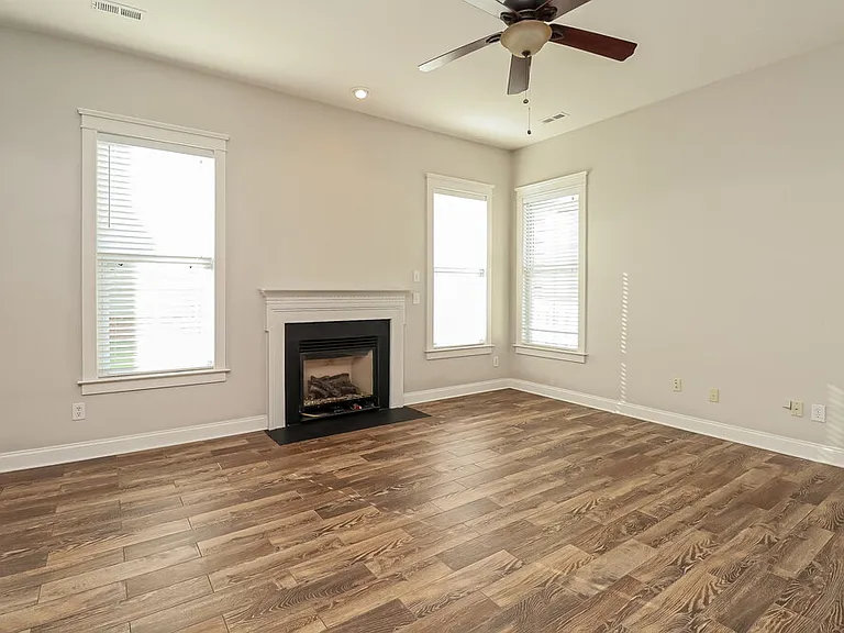 9819 Grier Springs Ln — Photo 5