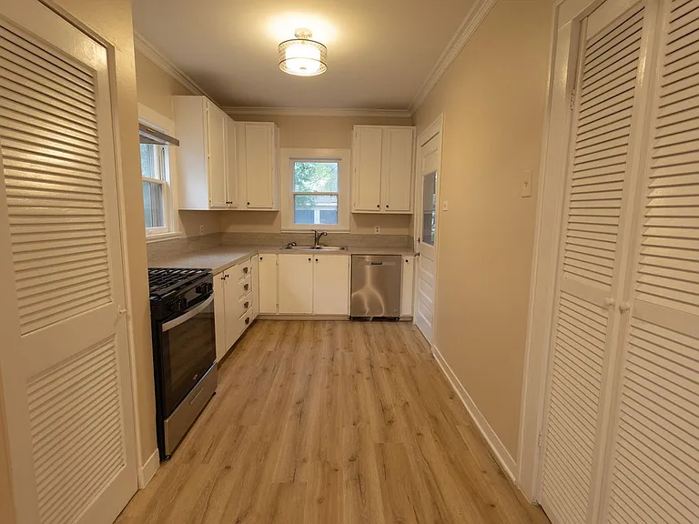 2714 Morrow Ave — Photo 10