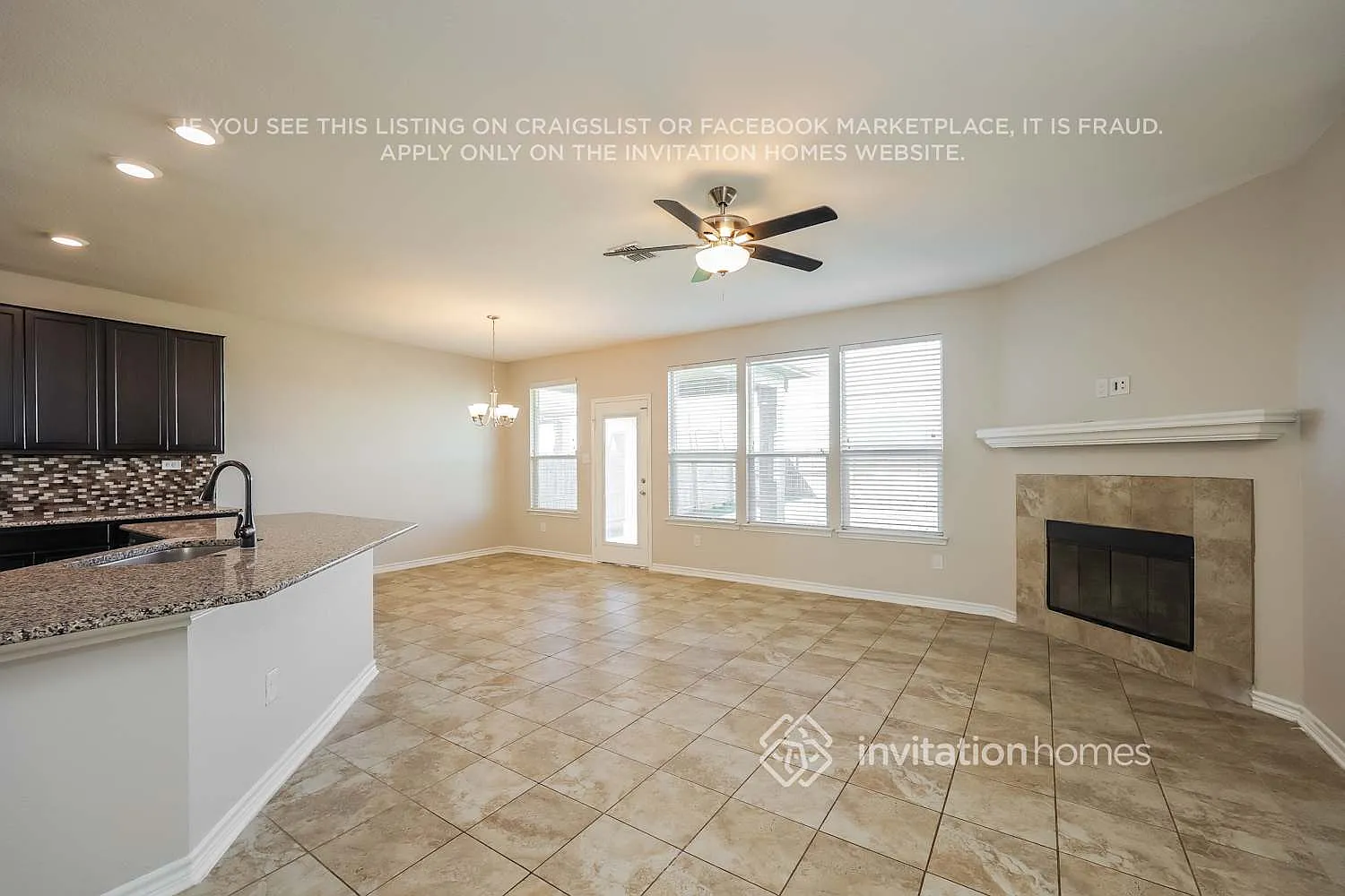 220 Colonial Blf Universal City, TX 78148 — Photo 2