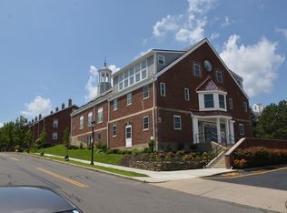 6 Admirals Way #7, Chelsea, MA 02150