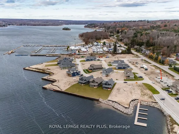 17 Quarry Rd, Penetanguishene, ON L9M 1E7