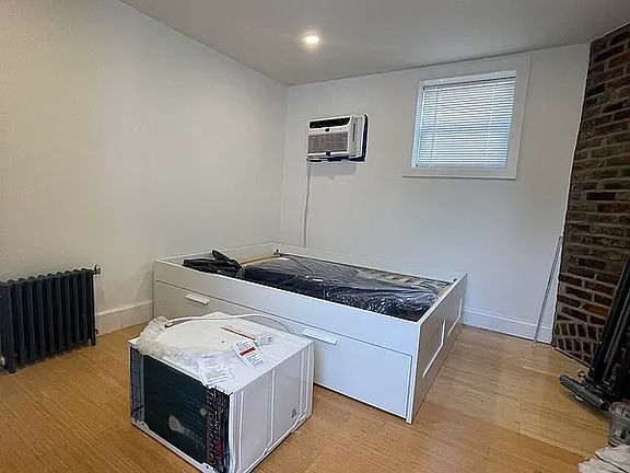 3rd image of 163 Stanton St APT 16