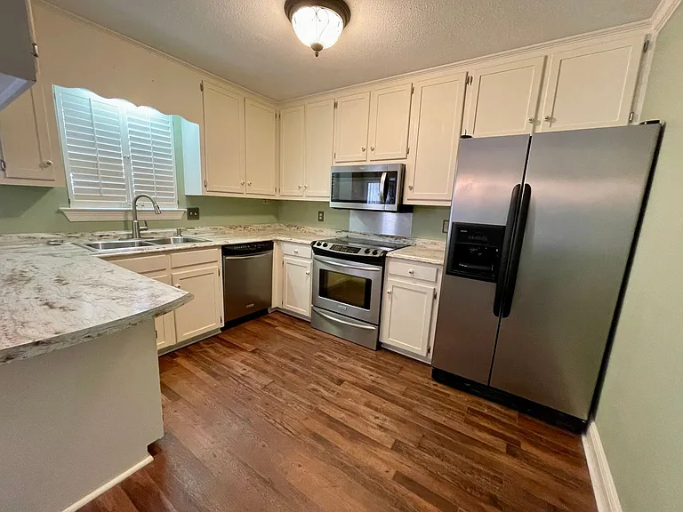 270 Hillcrest Rd #506 — Photo 4