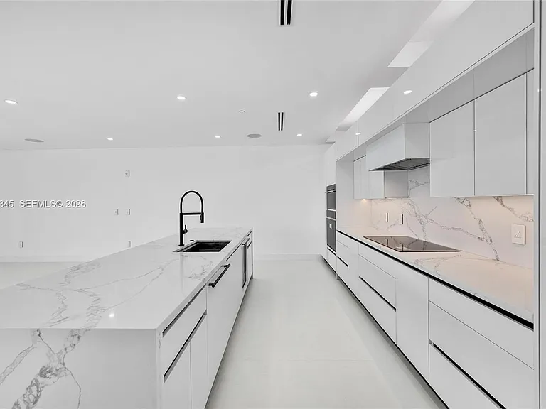 3222 NE 7th St #1 — Photo 15