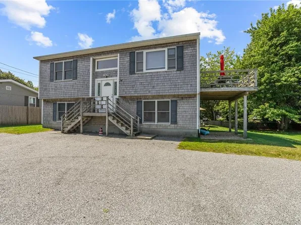 74 Durkin Dr, Narragansett, RI 02882
