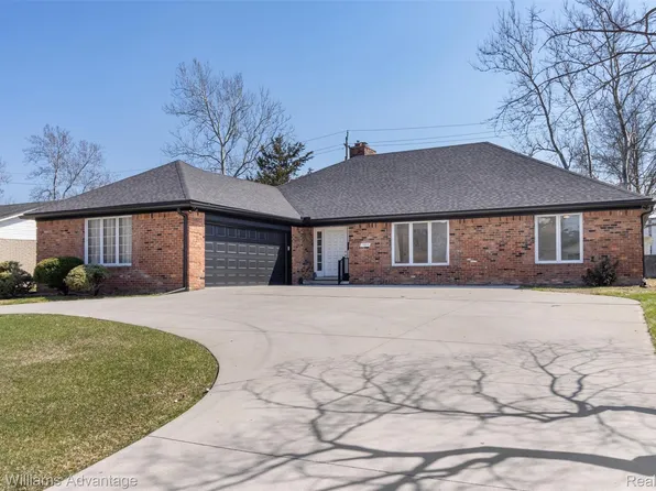 17005 Westland Ave, Southfield, MI 48075