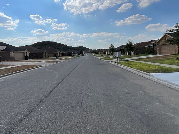 5th image of 3500 Breeder Ln