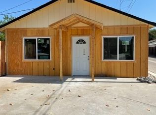 436 W 1st St #B, Ripon, CA 95366