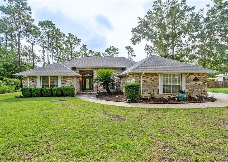 3/4 ACRE-$45 HOA