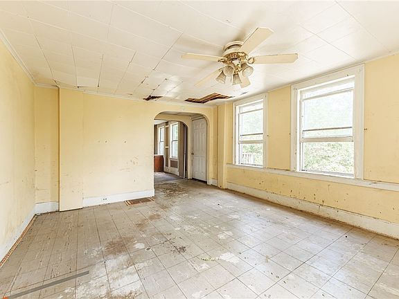 26th image of 17156 Ladue Rd