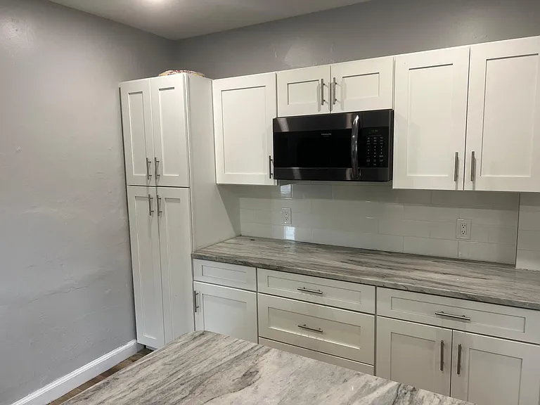 16 E Stewart Ave #1 — Photo 14