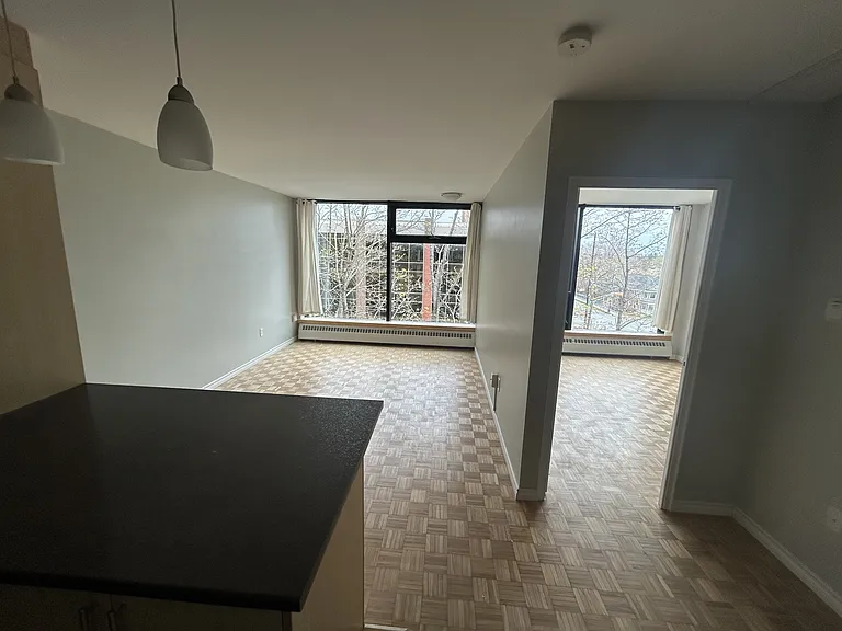 1545 Oxford St — Photo 19