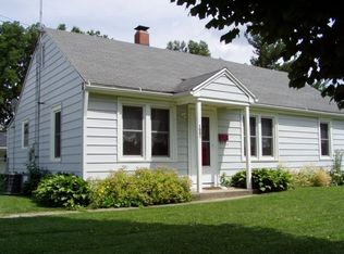1001 S 3rd St, Oregon, IL 61061