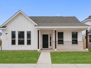 132 Condesa St, Kyle, TX 78640