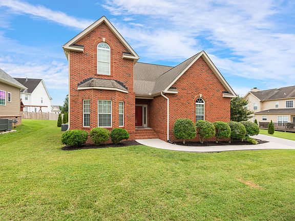 2nd image of 5009 Ivy Rose Dr