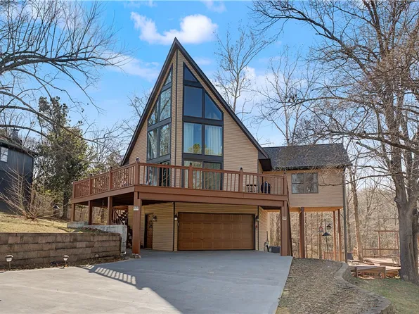 22719 Raymond St, Springdale, AR 72764