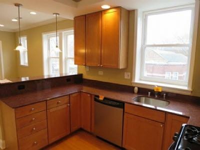 1st image of 7064 N Wolcott Ave #2
