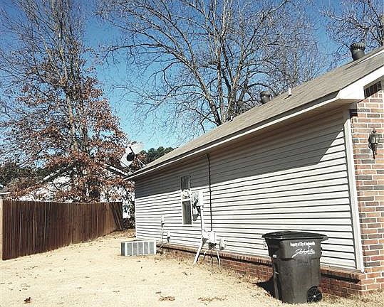 4th image of 2508 Emily Ln