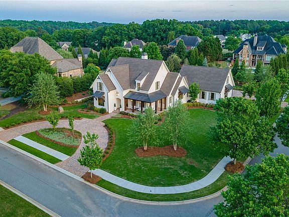 5th image of 1625 Evergreen Park