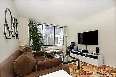 301 East 45th Street, #11D