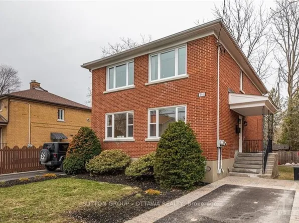 391 Greenwood Ave, Ottawa, ON K2A 0X4