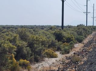 300 Fossil Lake Rd NE, Christmas Valley, OR 97641