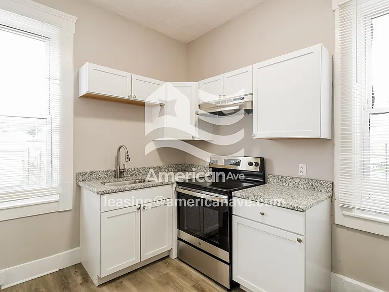 963323_006_wm_-_kitchen_13076594.jpg