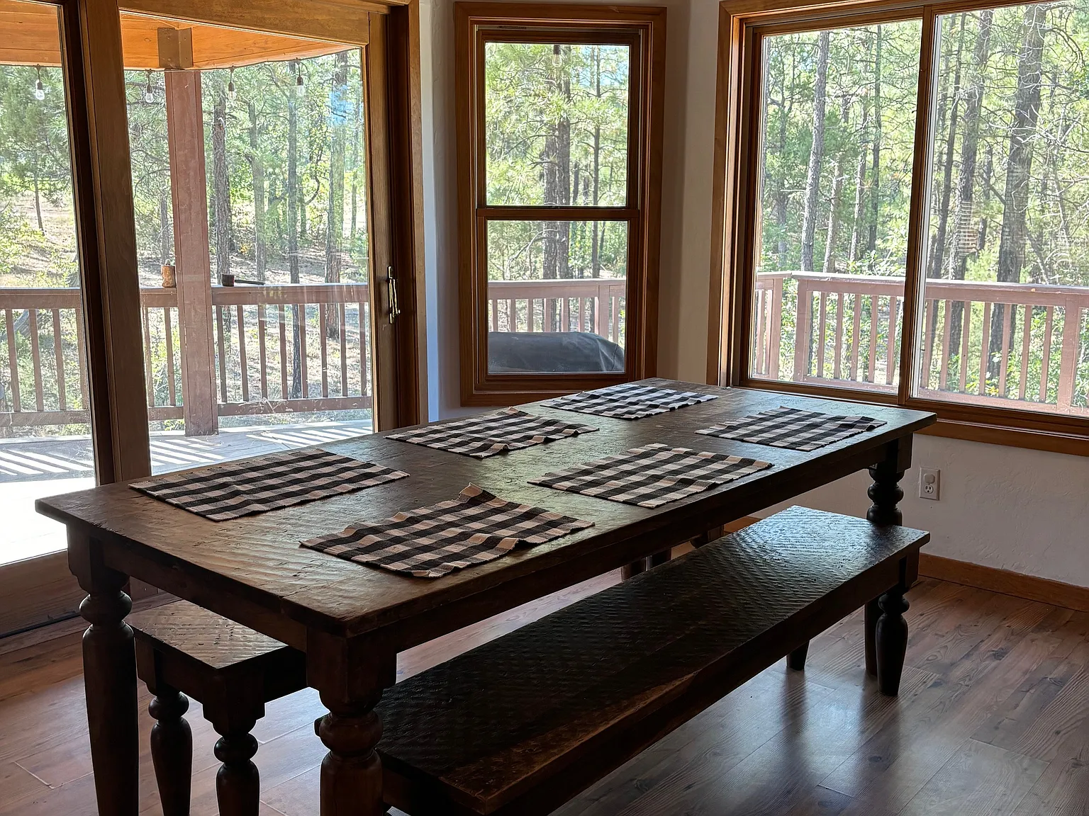3 bed, 2205 sqft, $3,000 — Photo 3