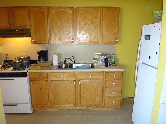 5th image of 5141 N Fairhill St
