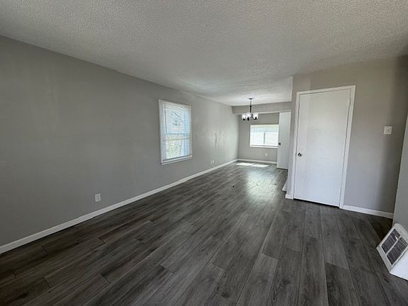 5th image of 308 Lanark Rd