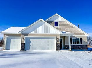 923 Brandenburg Ln, Waverly, MN 55390